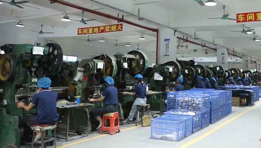 Tins stamping factory